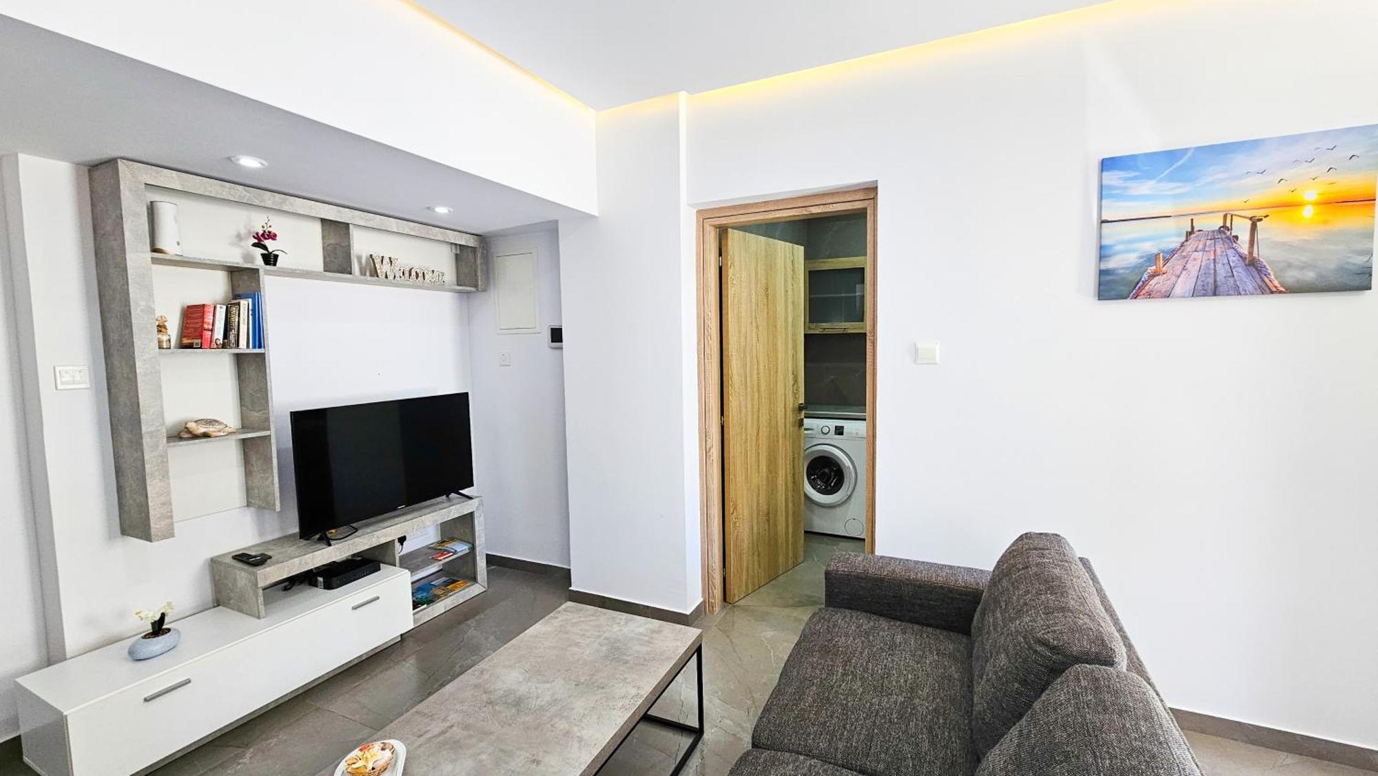 Eviathe Apartments Ларнака Экстерьер фото